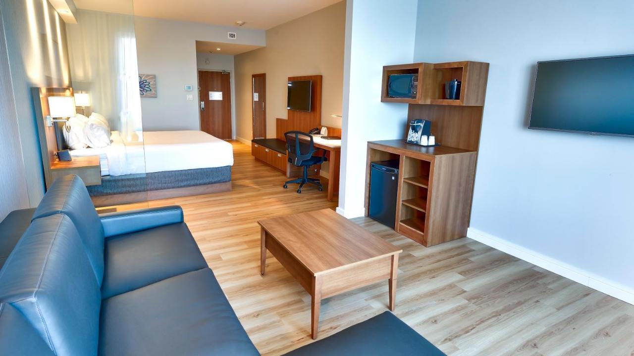 Holiday Inn Express & Suites Vaudreuil-Dorion By Ihg מראה חיצוני תמונה